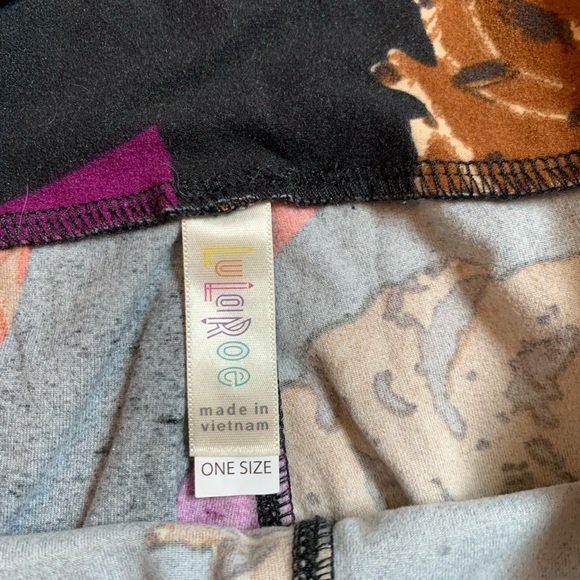 LulaRoe Chocolate Cupcake Leggings - One Size - Picture 5 of 5